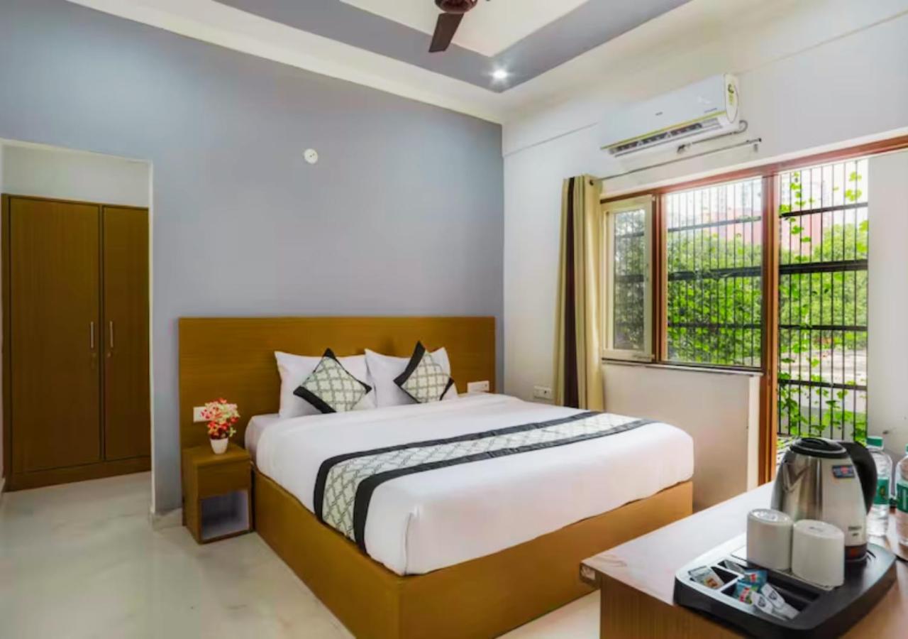 Hotel The Castle Blue Greater Noida Esterno foto