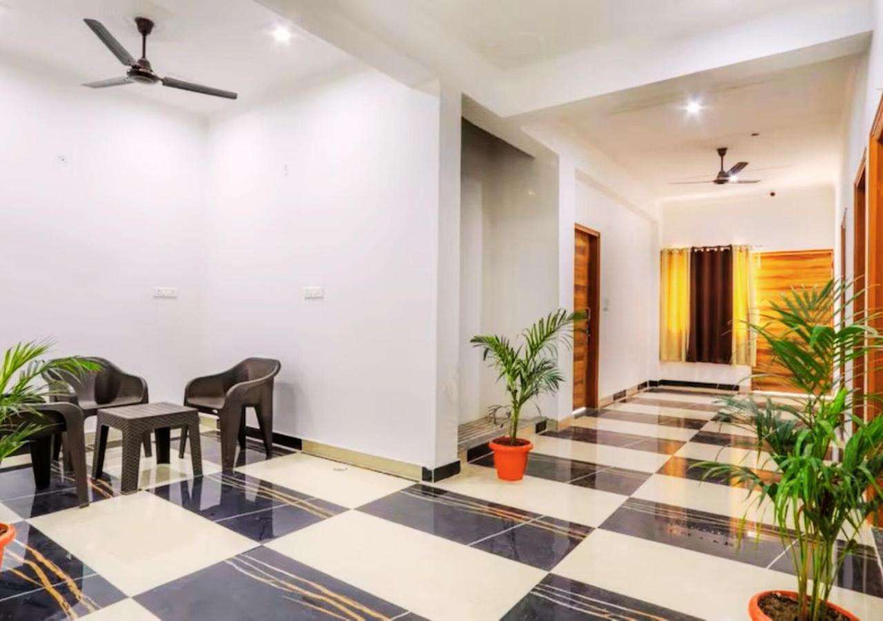 Hotel The Castle Blue Greater Noida Esterno foto